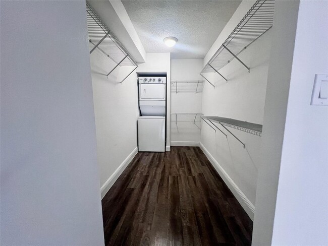 Photo - 19455 NE 10th Ave Unit 3-415