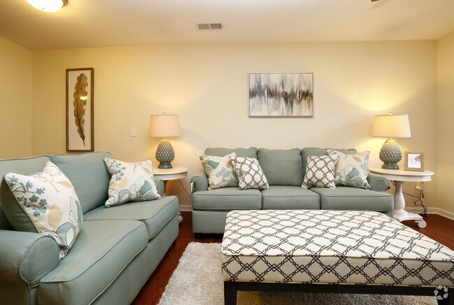 2BR, 2BA - 1380sf- Living Area