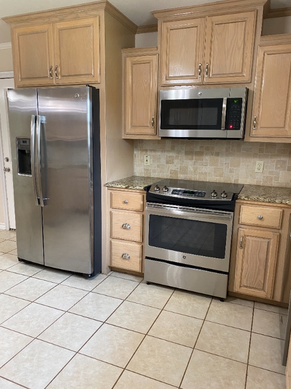 Photo - 6014 Castle Oaks