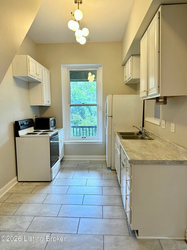 Photo - 1402 S 6th St Unit 3