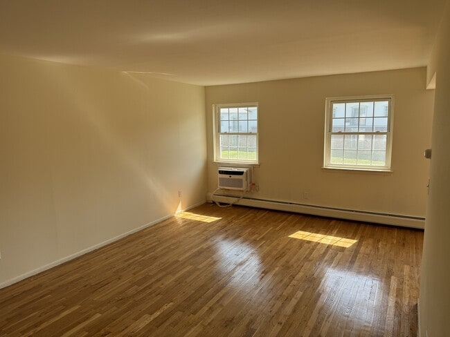 Squire Village Apartments