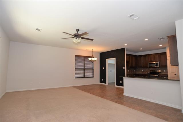 Photo - 213 Emerald Creek Dr