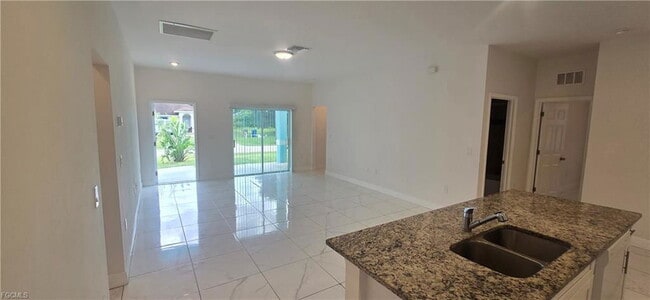 Photo - 4602 25th St SW