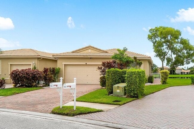 Building Photo - 8593 Mangrove Cay
