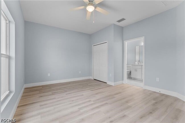 Photo - 704 Broadway Ave