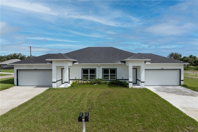 Photo - 700 Broadway Ave