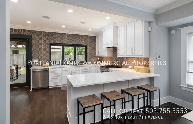 Photo - 2446 NE 7th Ave