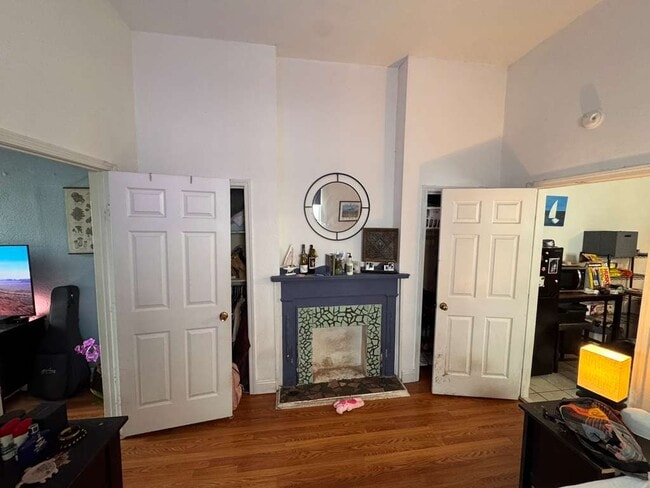 Photo - 1706 Cambronne St