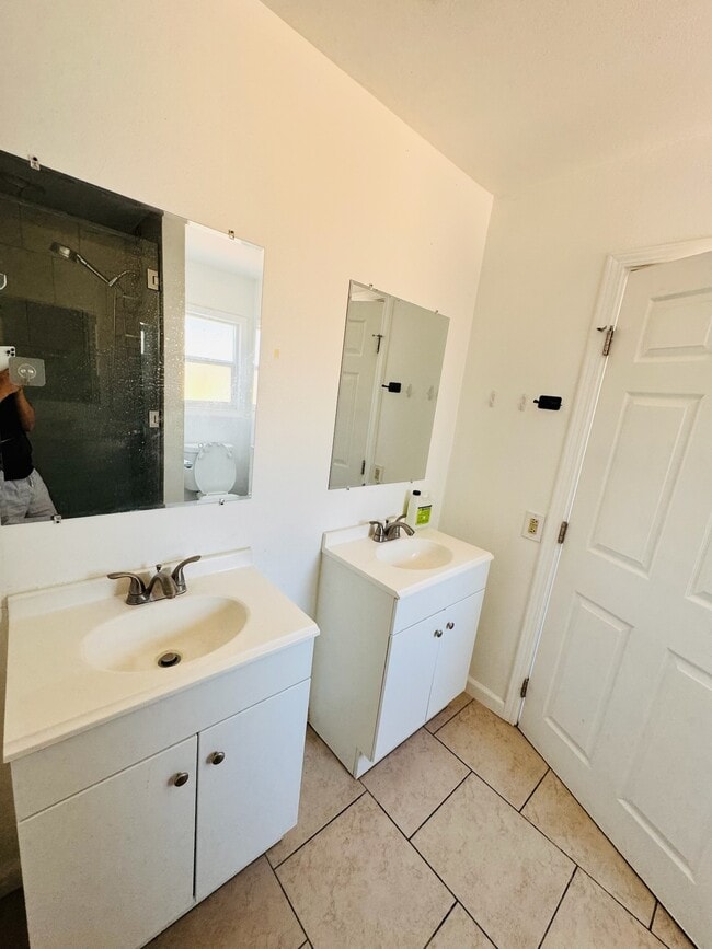 Photo - 2818 S Normandie Ave Unit 2818 S Normandie