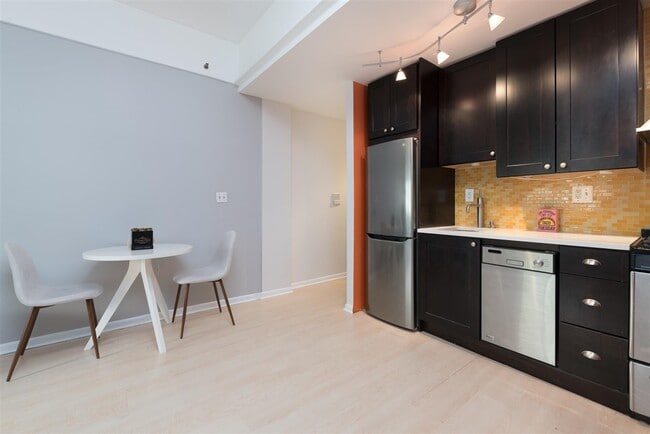 Photo - 476 Monmouth St Unit 305