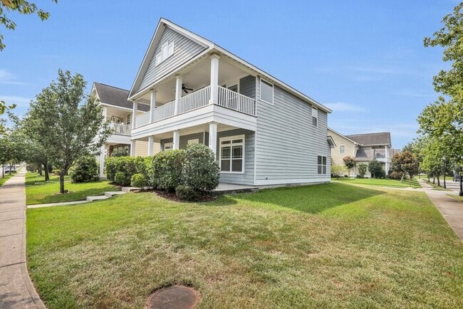 Photo - 3 Bedroom 3 Bathroom in Hinesville