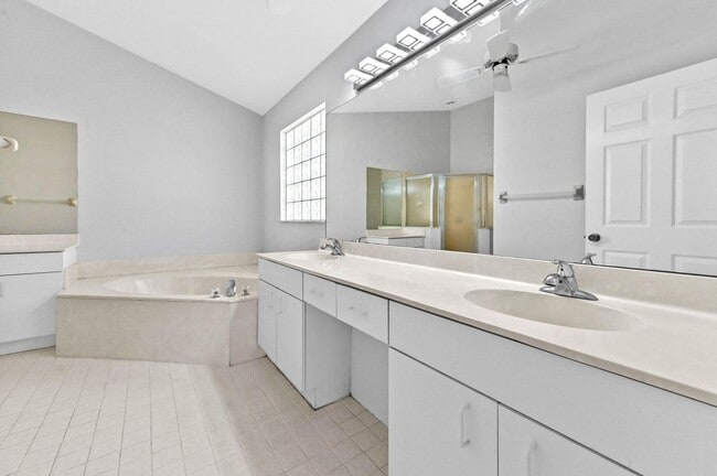 Photo - 14066 Glenlyon Ct