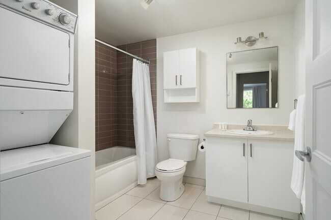 Photo - 2085 Av. Papineau Unité 103