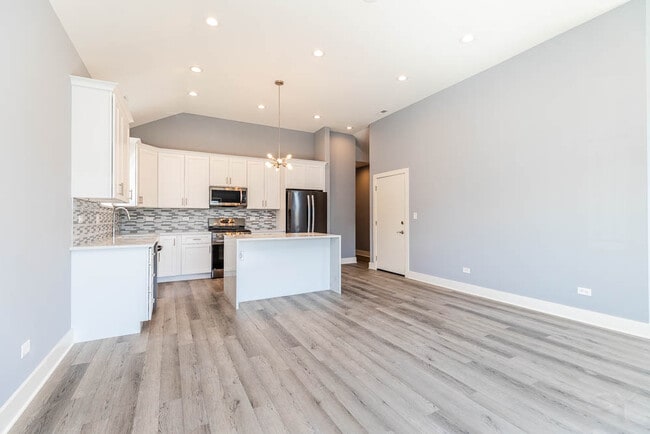 Photo - 6632 S Kenwood Ave Unit 2