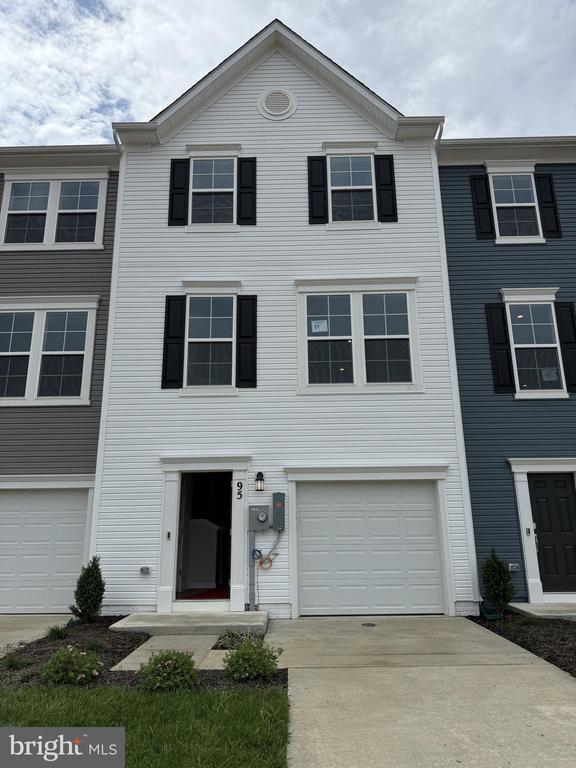 Photo - 95 Gray Silver Rd Townhome