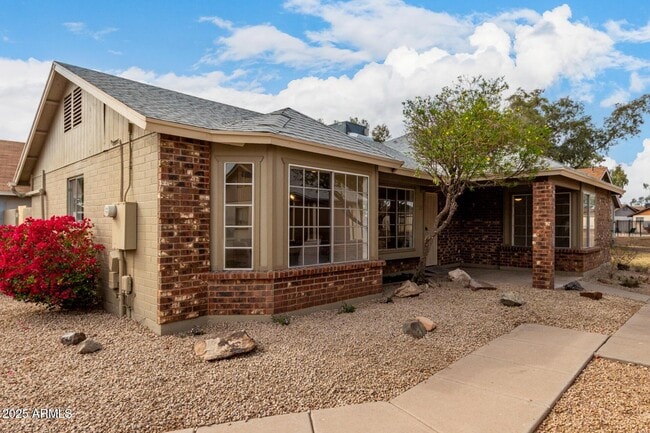 Photo - 8520 W Palm Ln