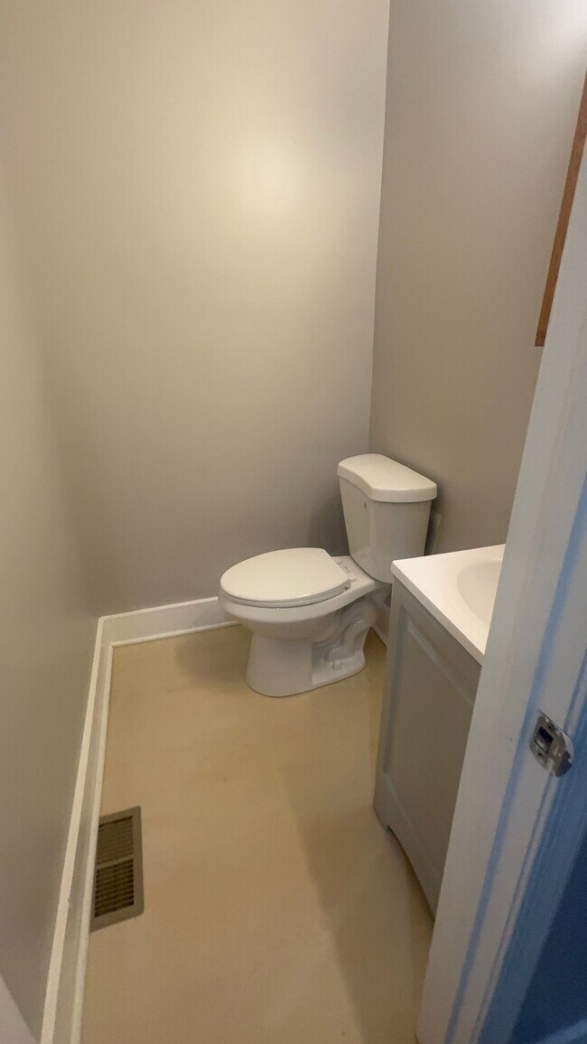 Photo - 1532 Abbotston St