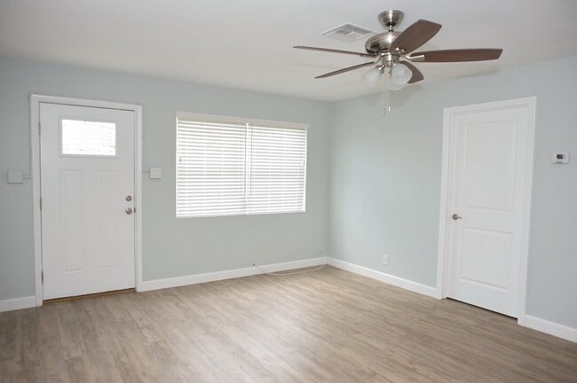 Photo - 2 Bedroom Duplex in Naples Park - Annual Rental