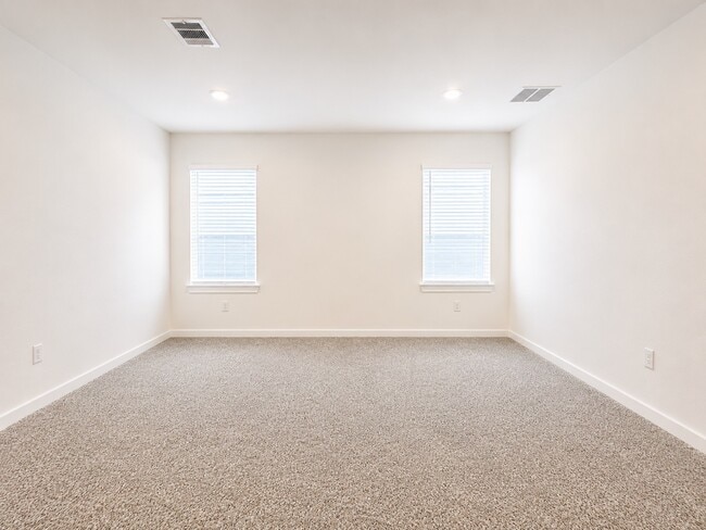 Building Photo - 28110 Meadowlark Sky Dr