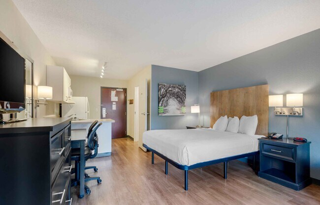 Furnished Studio-Charlotte - Tyvola Rd.