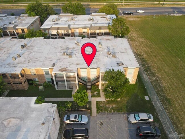 Photo - 21 Col Rowe Blvd