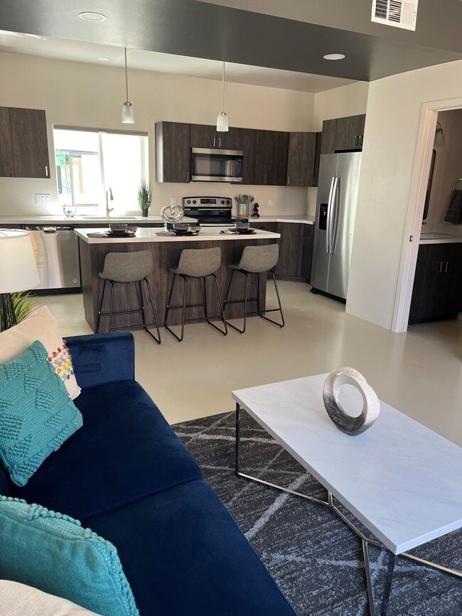 Photo - La Vida Rental Homes