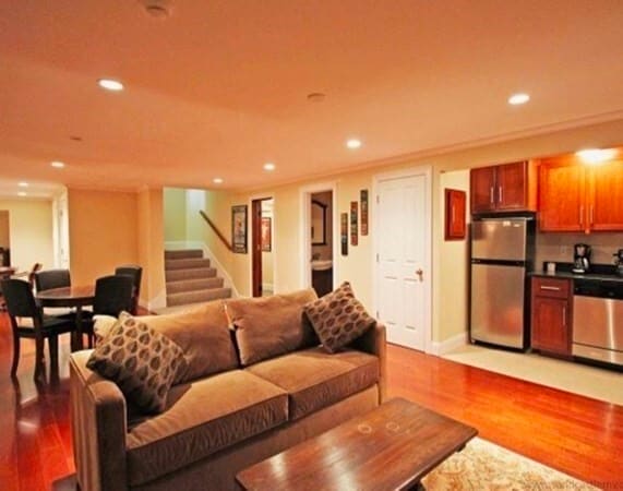 Photo - 385 Barnes Rd