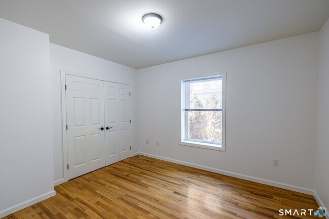 66 High St Unit 1D