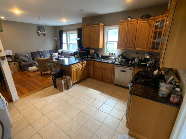 Photo - 49 Quint Ave Unit 2