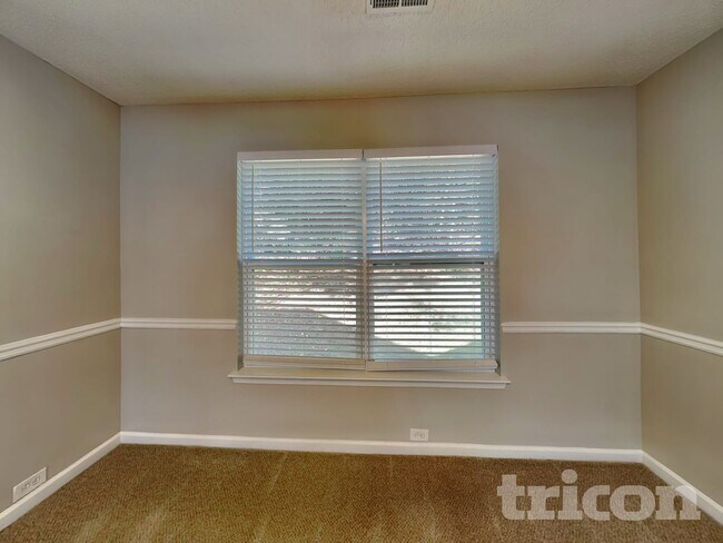 Photo - 2023 Reflective Waters Rd