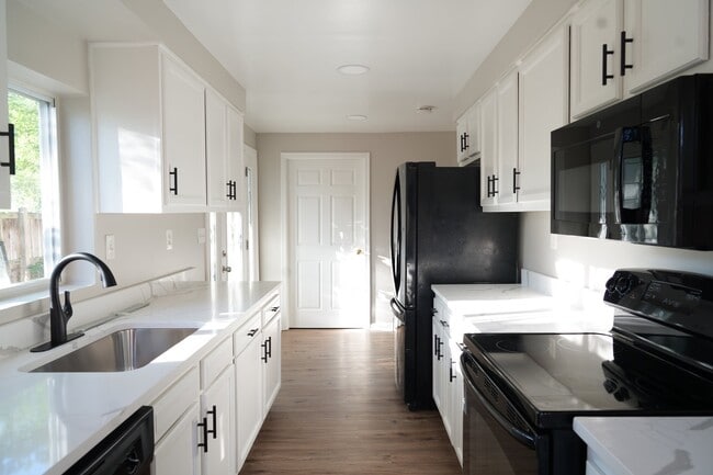 Photo - 8129 Woodholme Cir Unit A