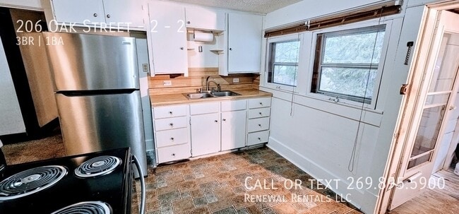 Photo - 206 Oak St Unit 2