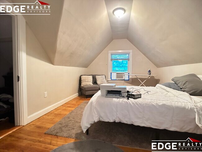 Photo - 29 Sparhawk St Apartments Unit 2