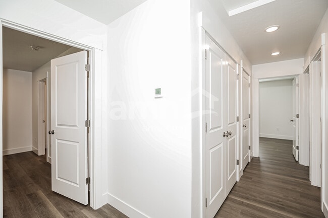 Photo - 2462 S Deborah Ave