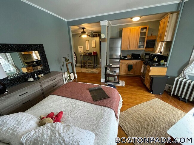 Photo - 64 Charlesgate E Unit 69