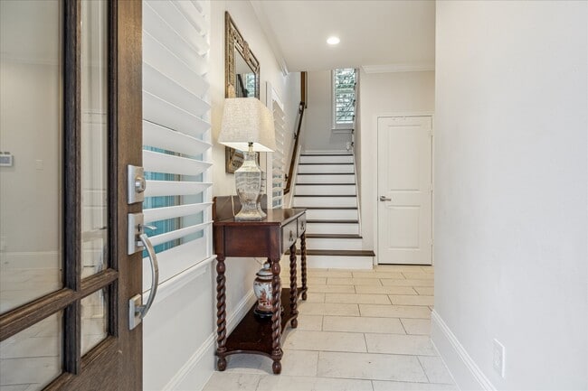 Photo - 1230 W 25th St