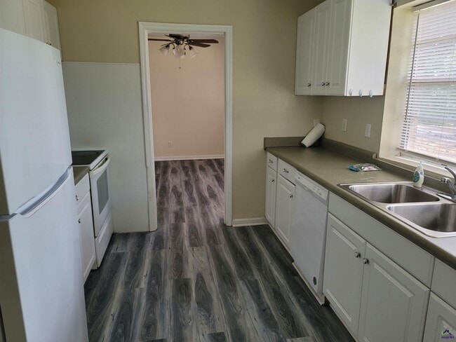 Photo - 605 S Pleasant Hill Rd