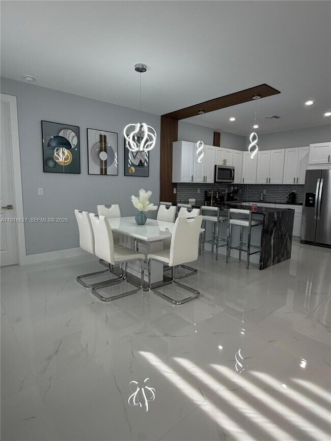 Photo - 2923 22nd St SW