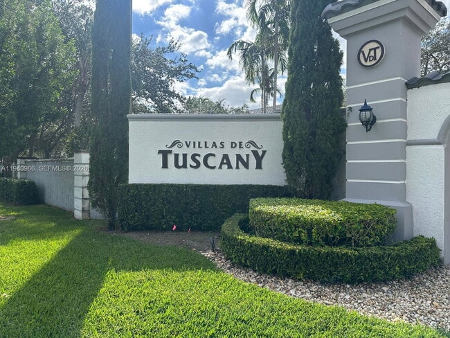 Photo - 745 SW 148th Ave Unidad 802