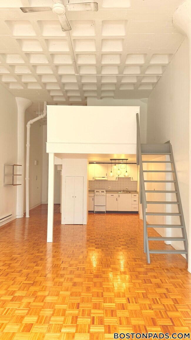 Photo - 61 Brookline Ave Unit 221