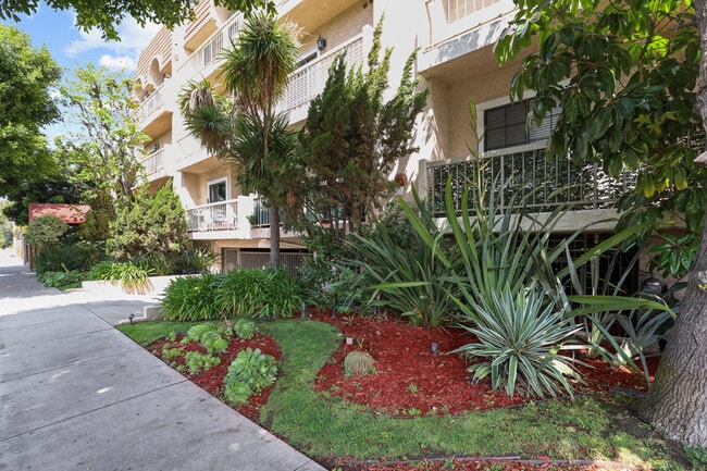 Photo - 8651 W Olympic Blvd