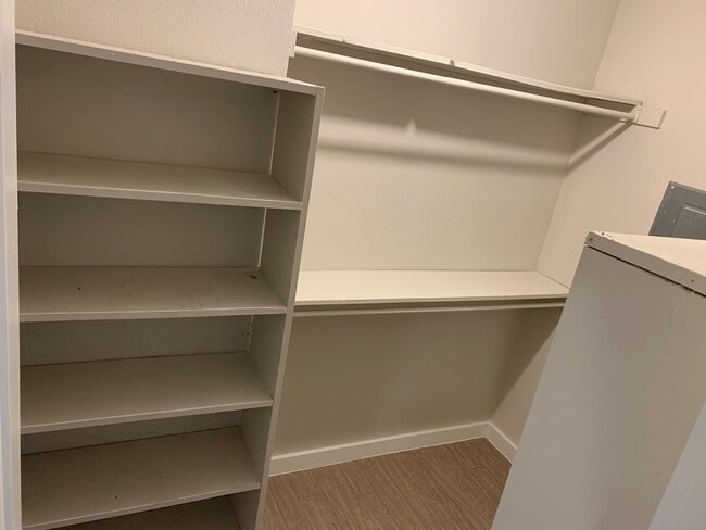 - Vestidor