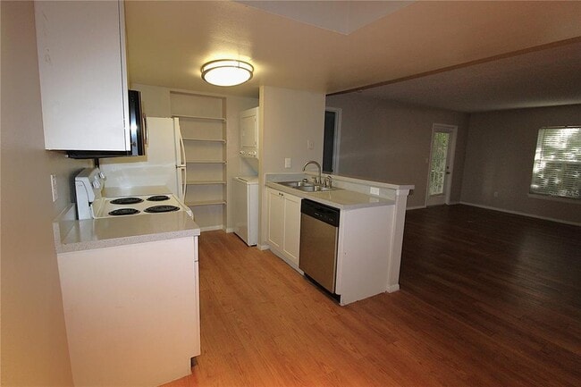 Photo - 8122 45th Ct E Unit 3