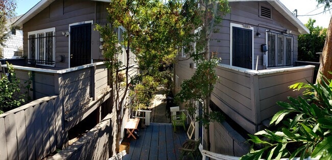 Front - 1120 Sanborn Ave. Rental