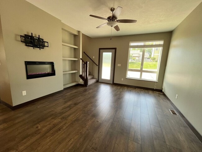 Photo - 3 Bed/2.5 Bath Townhome in Downtown Sioux Falls!!