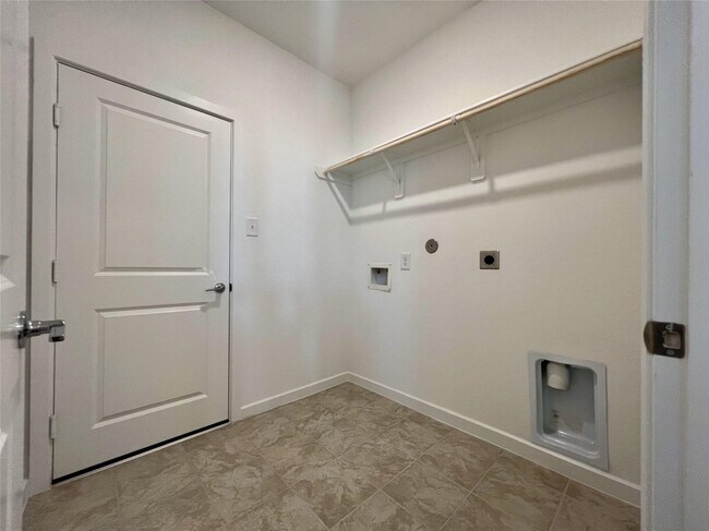 Photo - 21835 Redwood Blf Trl