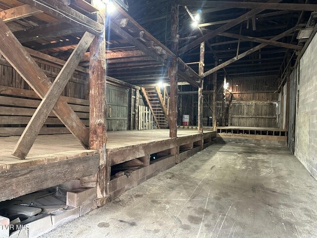 Photo - 902-904 Jefferson St