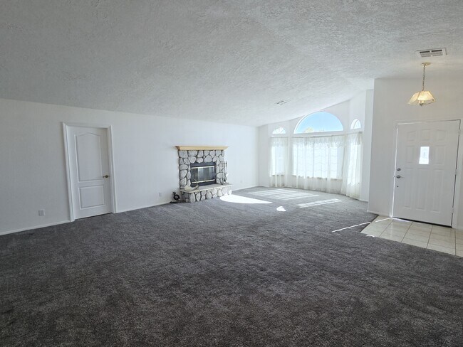 Photo - 250 Comstock Ave