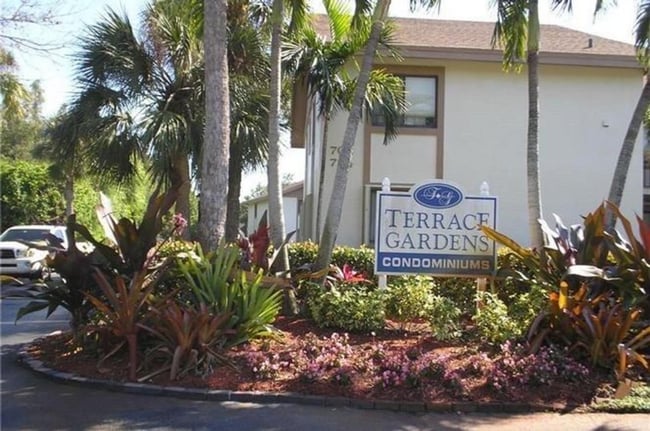 Building Photo - 770 NW Fork Rd