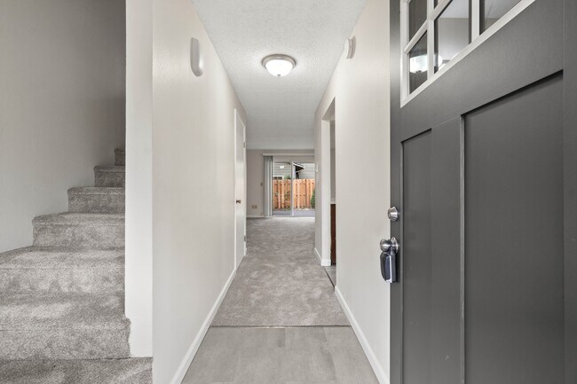 325 N 29th Ave Unit B